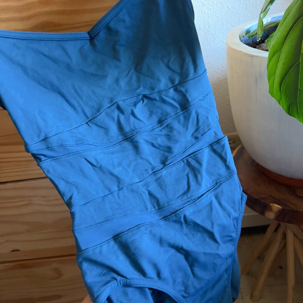 Unique Bloch mesh inserts teal leotard - small